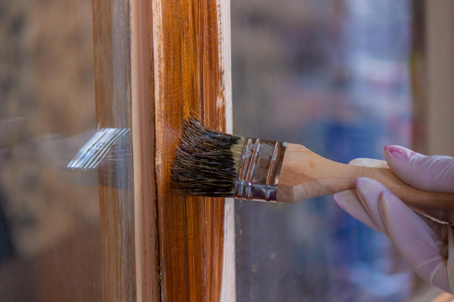 Verniciatura infissi eseguita da ColorWood a Castagnaro